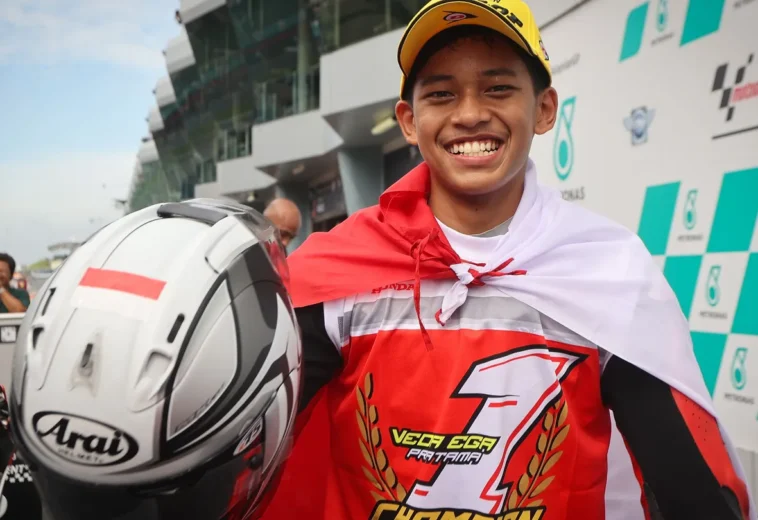 Pembalap Indonesia dan Thailand ini akan lanjutkan kiprah dalam Road to MotoGP™ sebagai pembalap pilihan Dorna Sports di Rookies Cup.